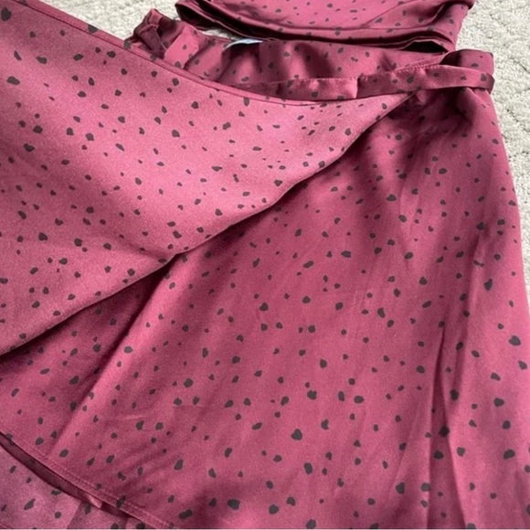 Abercrombie & Fitch Dresses & Skirts - Abercrombie & Fitch Matching Set Wrap Skirt in Burgundy Pattern | Size L